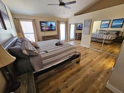 Northridge - Fully Furnished Cozy Room #1 - Image 2