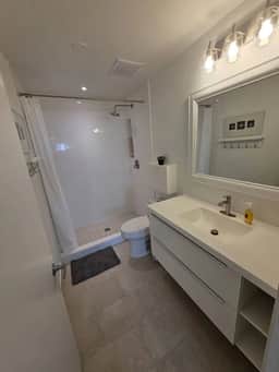 Prime Tempe Room #1 - Image 4