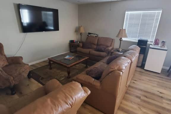 Grandview - Conveniently Private Room in Mesa #3 - Image 5