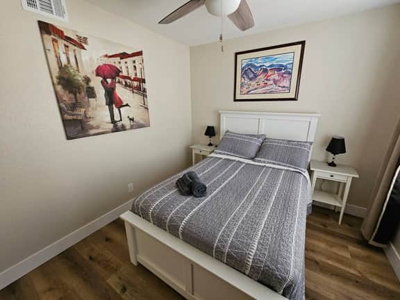 Northridge - Fully Furnished Cozy Room #2 - Image 3