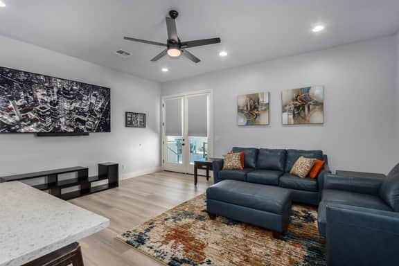 Mesa Downtown Room #1 - Image 5