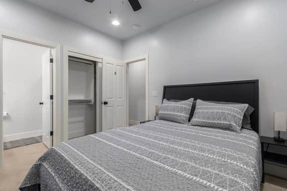 Mesa Downtown Room #3 - Image 4