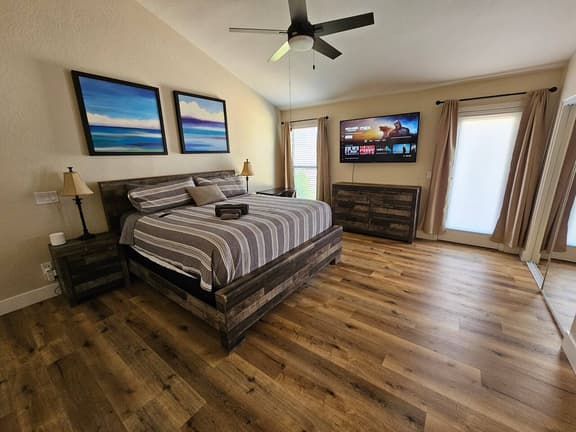 Northridge - Fully Furnished Cozy Room #1 - Image 1